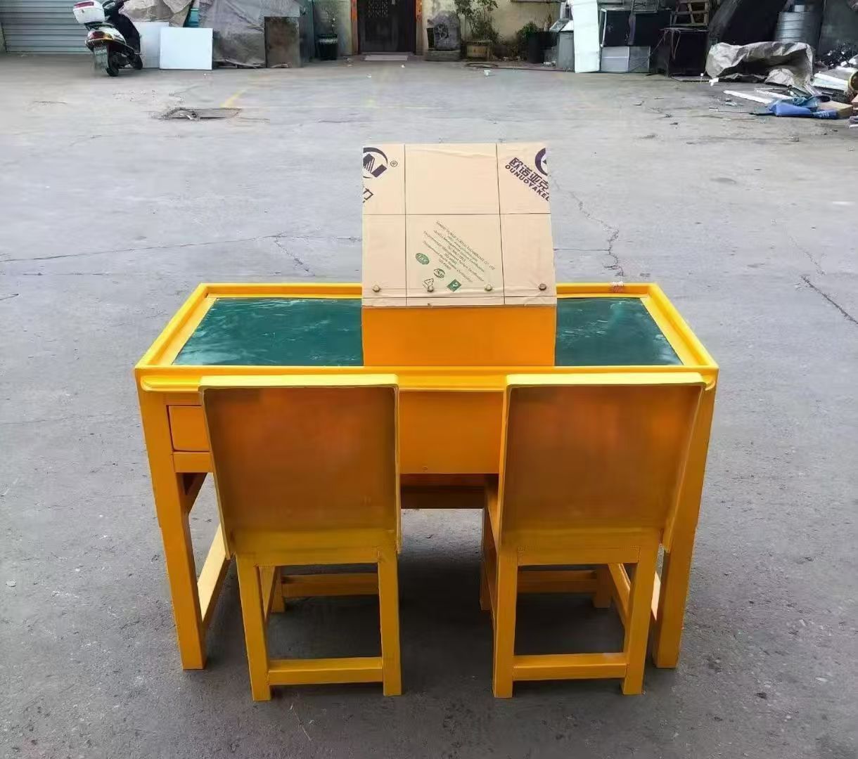 盈江防静电导通桌井下煤矿火工品发放桌：危险品流转的安全守护者